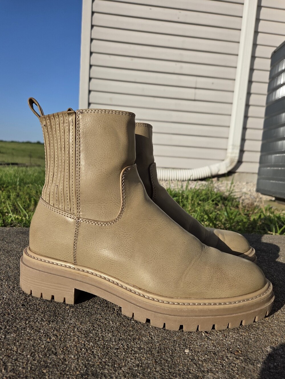 Tan Combat Moto Boots